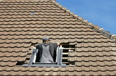 Pose de velux - Saint-Joachim